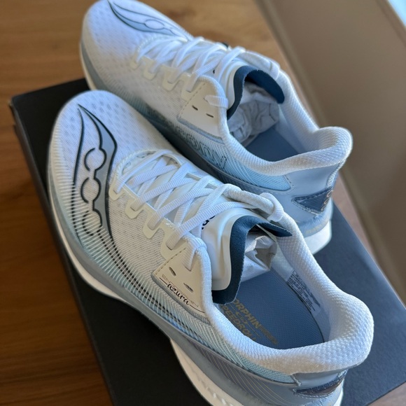 Saucony Endorphin Azura Running Shoes — NEW W’s 7.5 - Picture 2 of 6